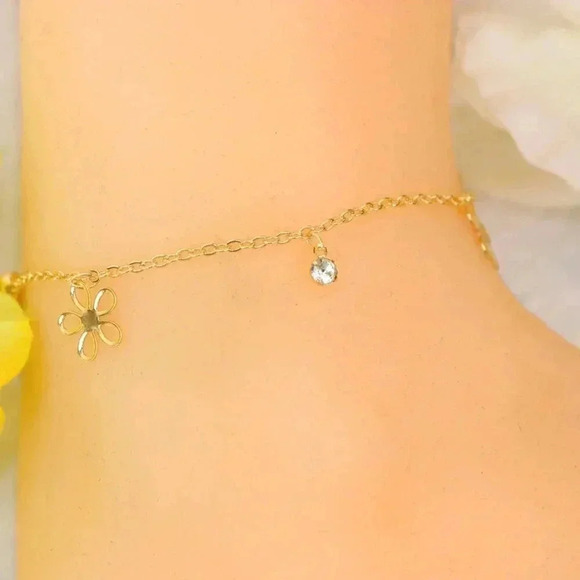 "Minimalist Anklet, Sleek & Modern Design, Women’s Fashion, YC110212-A - Picture 6 of 10